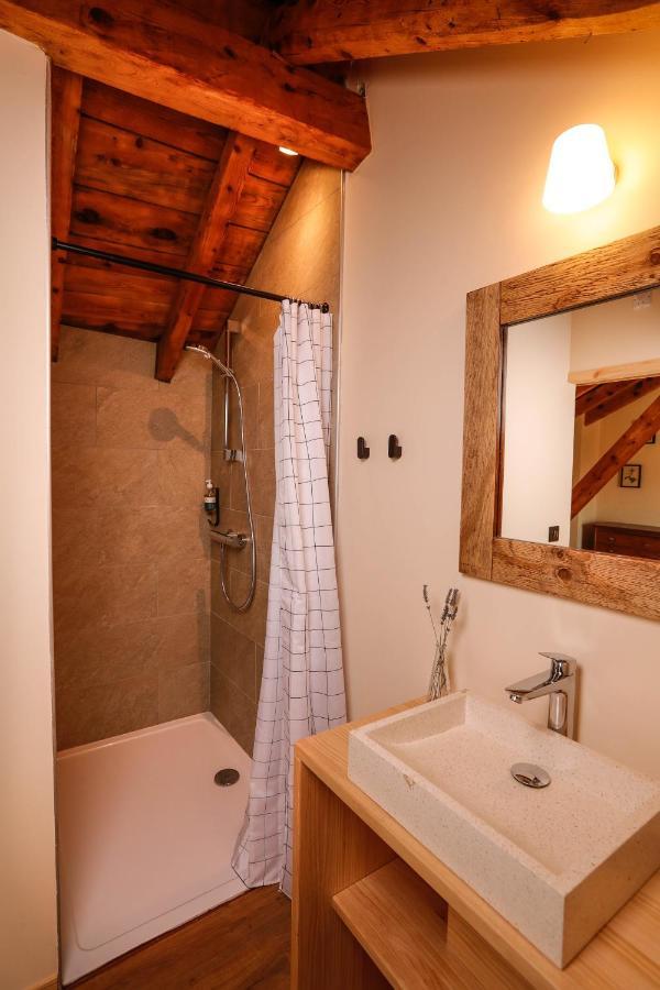 Domaine Agricole Cotze / Casa Rural Enveitg Экстерьер фото