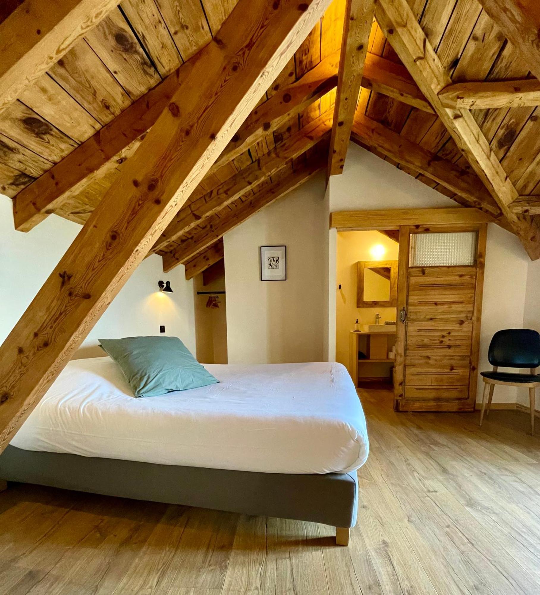 Domaine Agricole Cotze / Casa Rural Enveitg Экстерьер фото